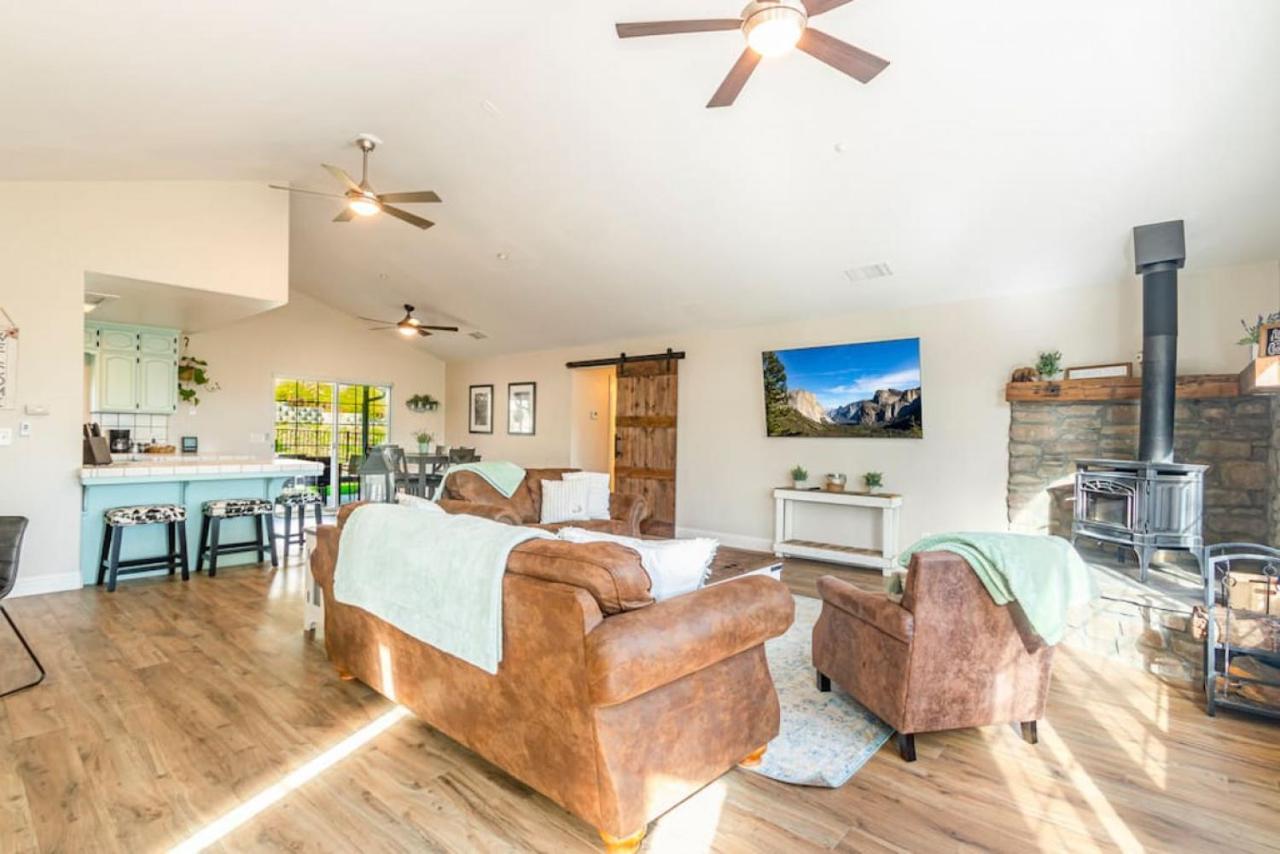 Mystic Mountain Villa, 14 Miles From Yosemite Oakhurst Luaran gambar