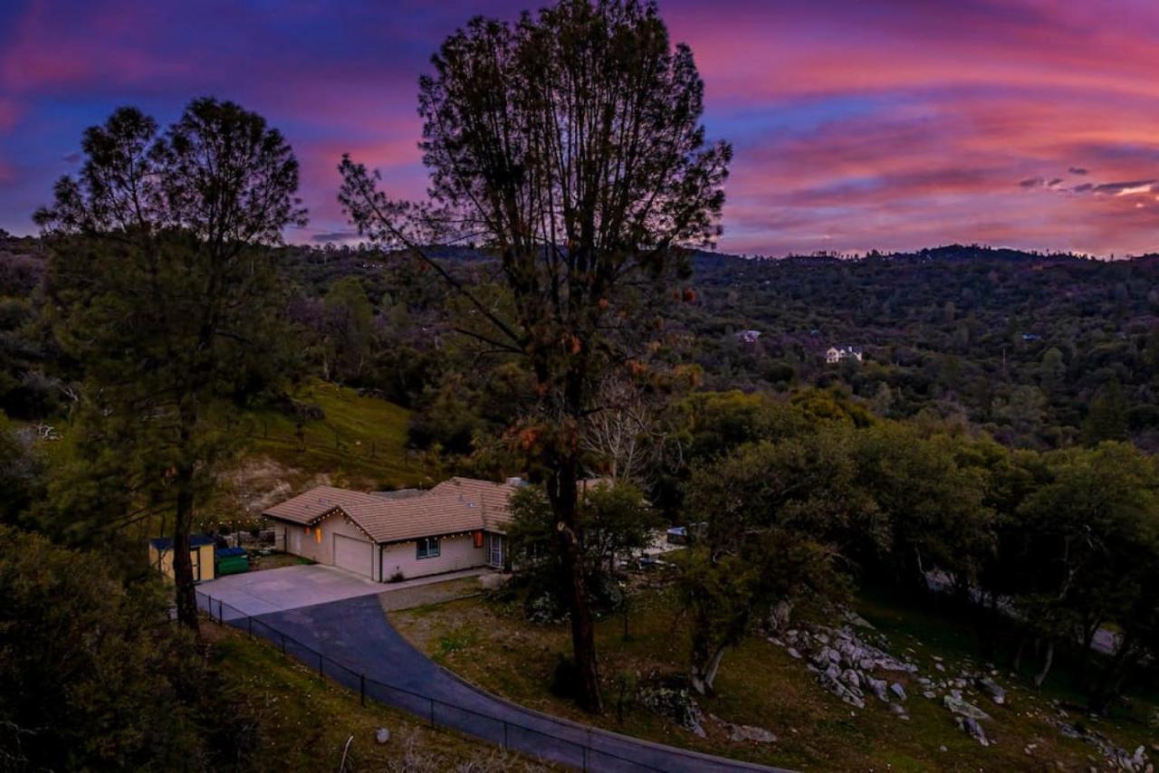 Mystic Mountain Villa, 14 Miles From Yosemite Oakhurst Luaran gambar